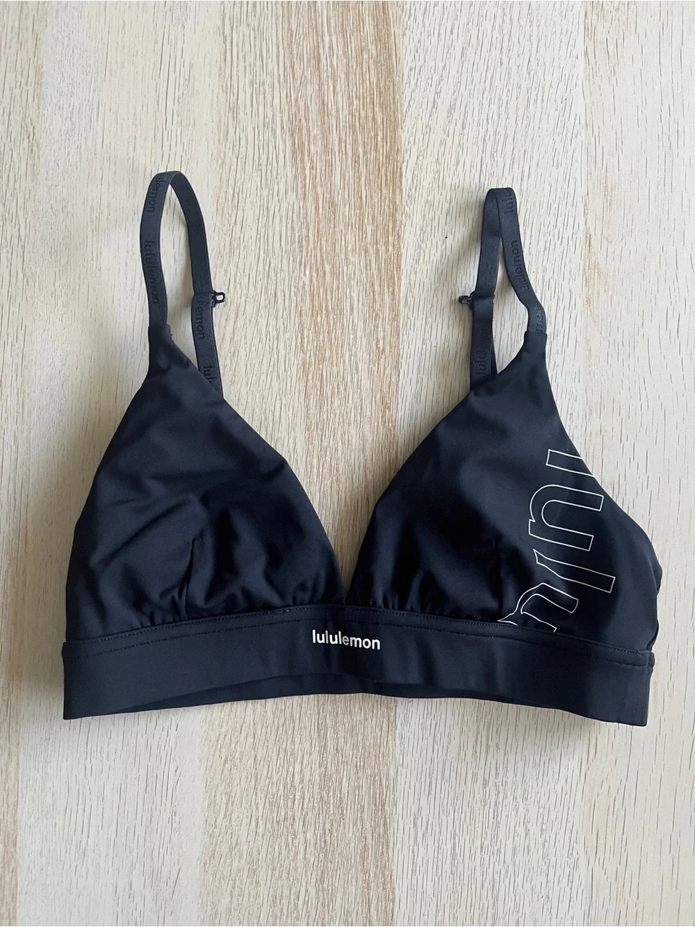 lululemon athletica Black Logo Triangle Light-Support Sports Bra size 4